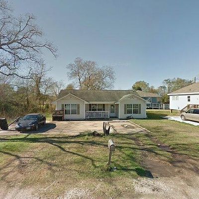 5880 Amos Ln, Beaumont, TX 77713