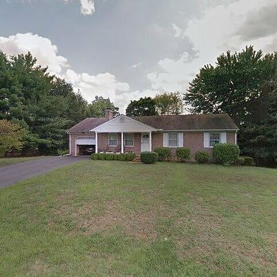 5904 Concord Dr, Fredericksburg, VA 22407