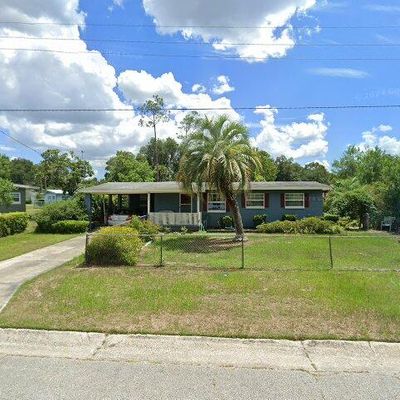 600 W Hogle Ave, Deland, FL 32720