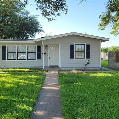 604 19 Th Ave N, Texas City, TX 77590