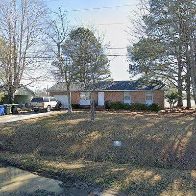 605 West St, Selma, NC 27576