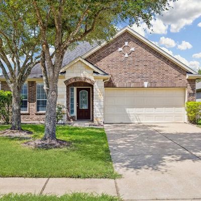 515 Burham Ln, League City, TX 77573