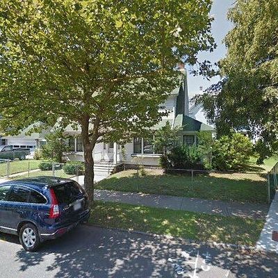 52 Herman St, Springfield, MA 01108