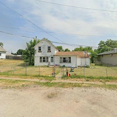 525 Maple St, Colona, IL 61241