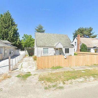 5410 S Cushman Ave, Tacoma, WA 98408