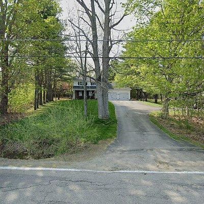 70 Ridge Rd, Waterville, ME 04901