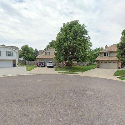 702 S Taylor Cir, Papillion, NE 68046