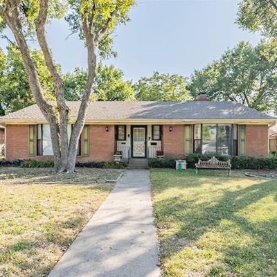 705 Winchester Dr, Richardson, TX 75080