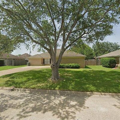 7060 Burlington Dr, Beaumont, TX 77706