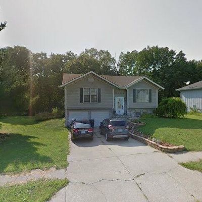 7108 Michael Ln, Pleasant Valley, MO 64068