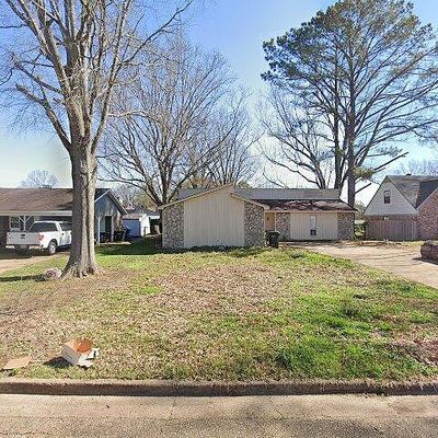 718 Thornwood Dr, Southaven, MS 38671