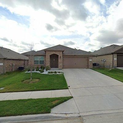 725 Mud Lake Trl, Fort Worth, TX 76120