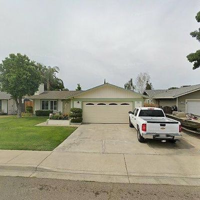 629 Flora Way, Waterford, CA 95386