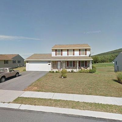 65 Edgemont Ln, Newmanstown, PA 17073