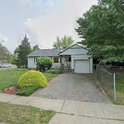 650 Bryant St, East Meadow, NY 11554