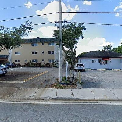 7910 Taft St #109, Pembroke Pines, FL 33024