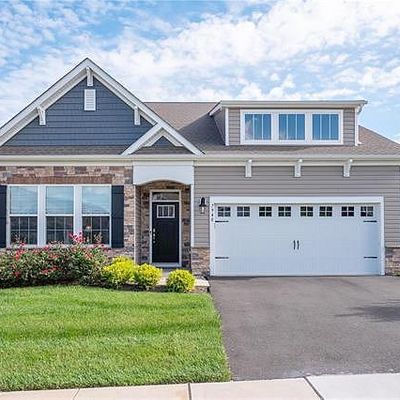 7948 Schaefer Crst, Breinigsville, PA 18031