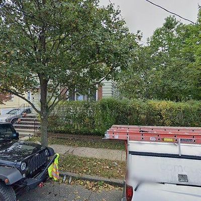 8 Chapman St, Bloomfield, NJ 07003