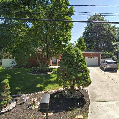 80 Schoolhouse Ln, East Brunswick, NJ 08816