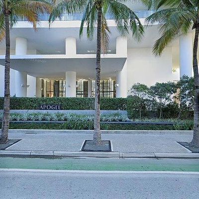 800 S Pointe Dr #901, Miami Beach, FL 33139