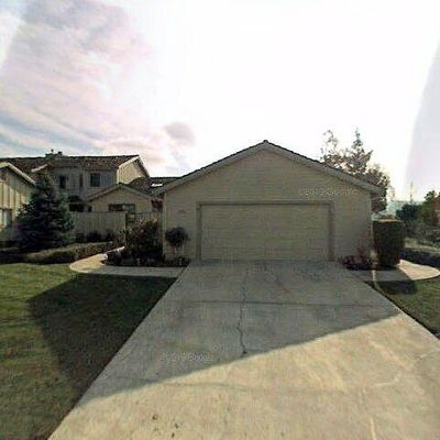 805 Helen Dr, Hollister, CA 95023