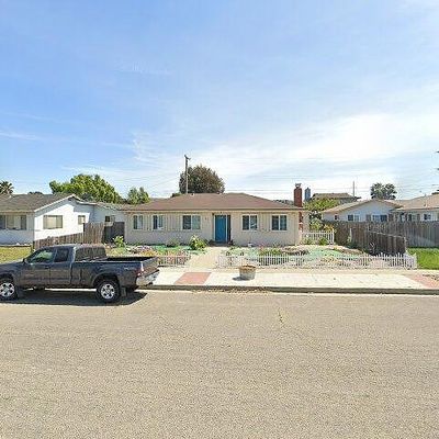 808 E Oak Ave, Lompoc, CA 93436