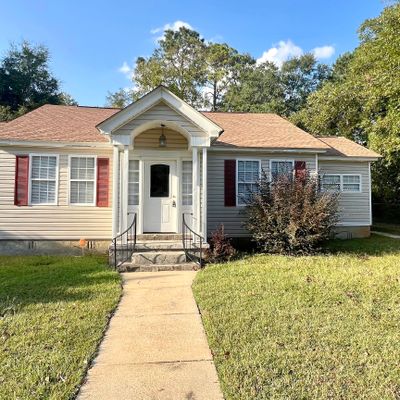 809 Highland Ave, Dublin, GA 31021