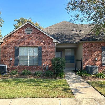 809 Summer Breeze Dr, Baton Rouge, LA 70810