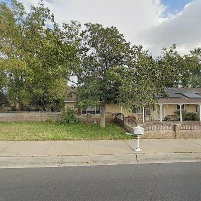 811 Riverside Ave, Rialto, CA 92376