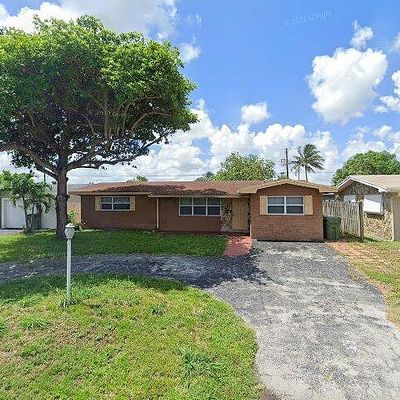 8480 Nw 10 Th St, Pembroke Pines, FL 33024