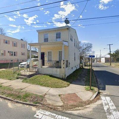 863 N 33 Rd St, Camden, NJ 08105