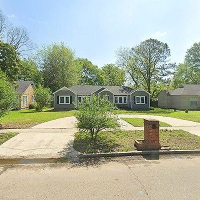 728 Cedar St, Greenville, MS 38701