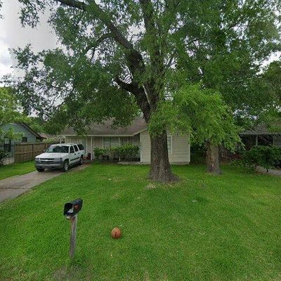 7413 Caddo Rd, Houston, TX 77016