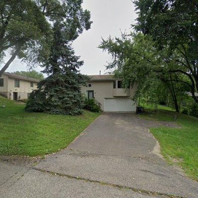 942 Mcknight Rd S, Saint Paul, MN 55119