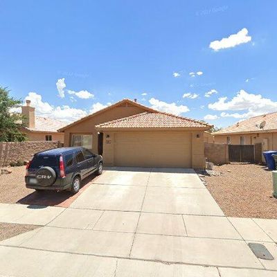 9436 E Pale Blue Topaz Ln, Tucson, AZ 85747