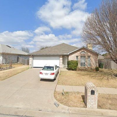 945 Tennessee Trl, Arlington, TX 76017