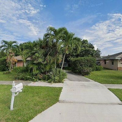 96 Pinehill Trl E, Jupiter, FL 33469