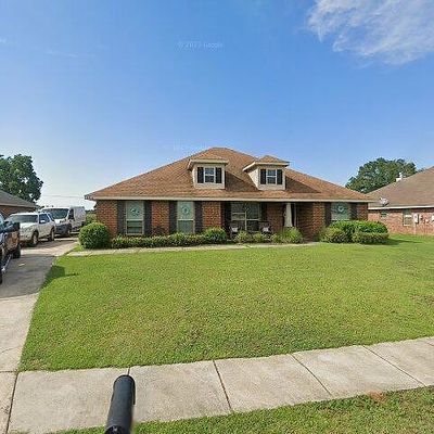 9810 Winchester Dr N, Semmes, AL 36575