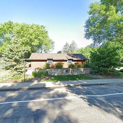 9904 Xerxes Cur, Bloomington, MN 55431