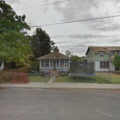 909 Franklin Ave, Sunnyside, WA 98944