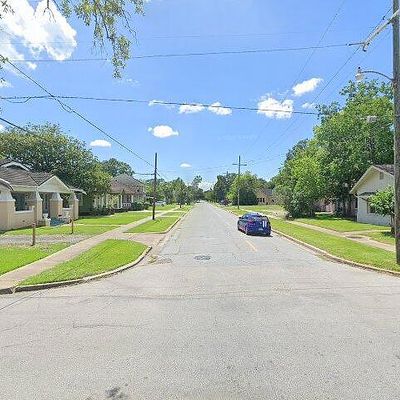 9306 Garden N Dr, Beaumont, TX 77705