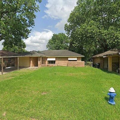 10214 Envoy St, Houston, TX 77016