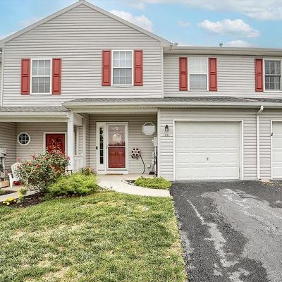 1023 Wooded Pond Dr, Harrisburg, PA 17111