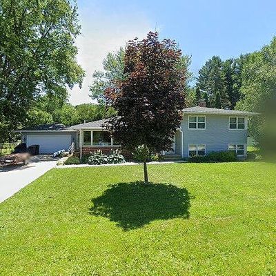 103 E Wilson St, Stoughton, WI 53589