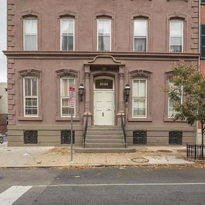 1035 Spruce Street, Philadelphia, PA 19107