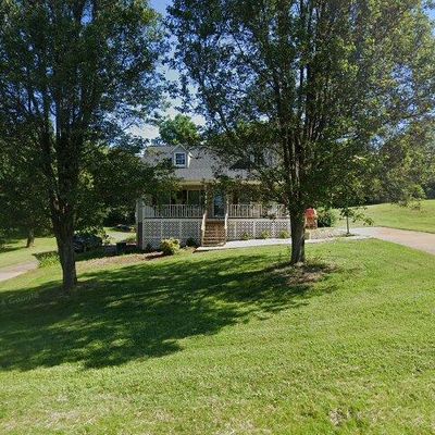 104 Meadowview Dr, Boonville, NC 27011