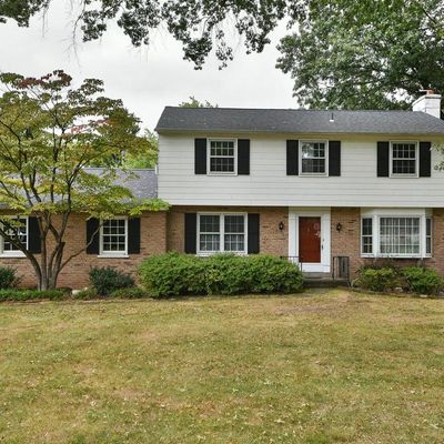 104 Rosewood Dr, Lansdale, PA 19446