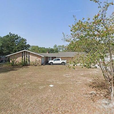 105 Saint Andrews Dr, Ocean Springs, MS 39564