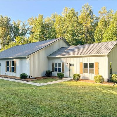 105 Willow Spring Rd, Six Mile, SC 29682