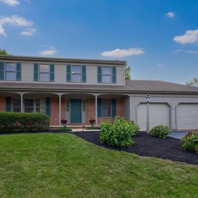 1054 Whitemarsh Dr, Lancaster, PA 17601